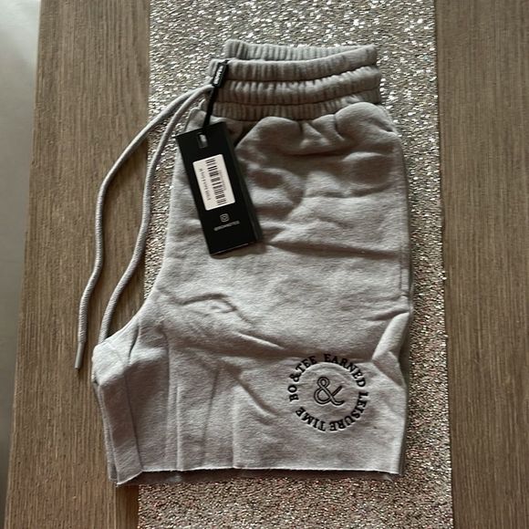 Bo+tee HEAVYWEIGHT SWEAT SHORTS IN GREY medium new - Picture 8 of 8